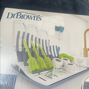 Bottle Drying Rack with Green Accessories